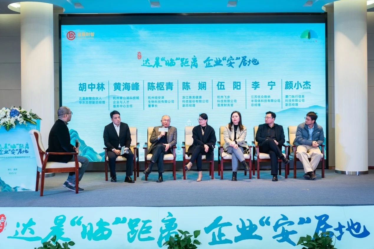 1701738153425565.jpg fe746af995d7940bc462381792c8984a.jpg